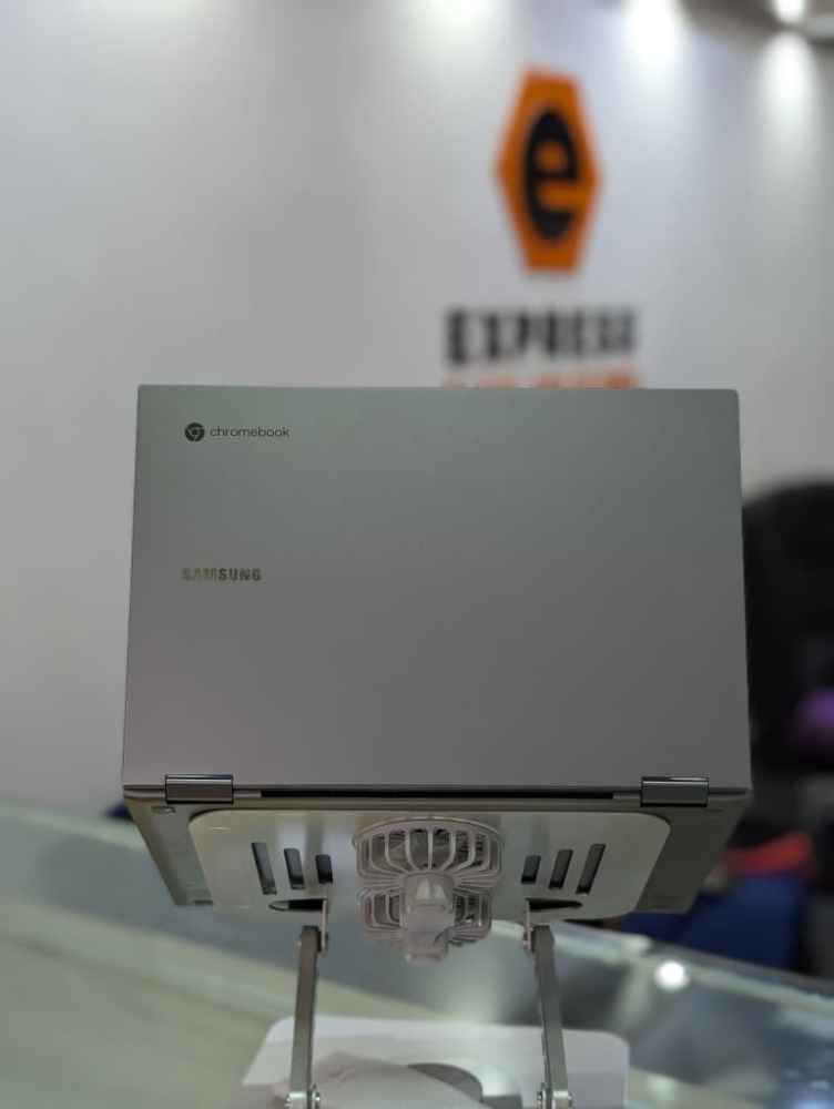 Samsung Galaxy ChromeBook image - Mobi market